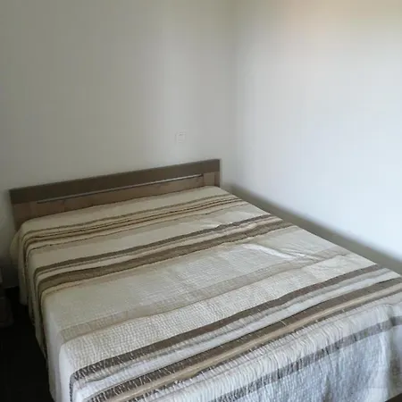 Tout Equipe Favone Apartamento *